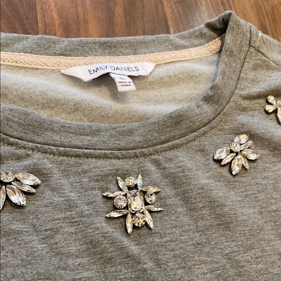 EMILY DANIELS Sweatshirt with bling - Picture 2 of 6